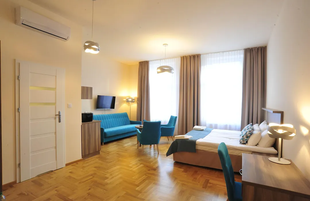 Kosmopolita Apartments-1